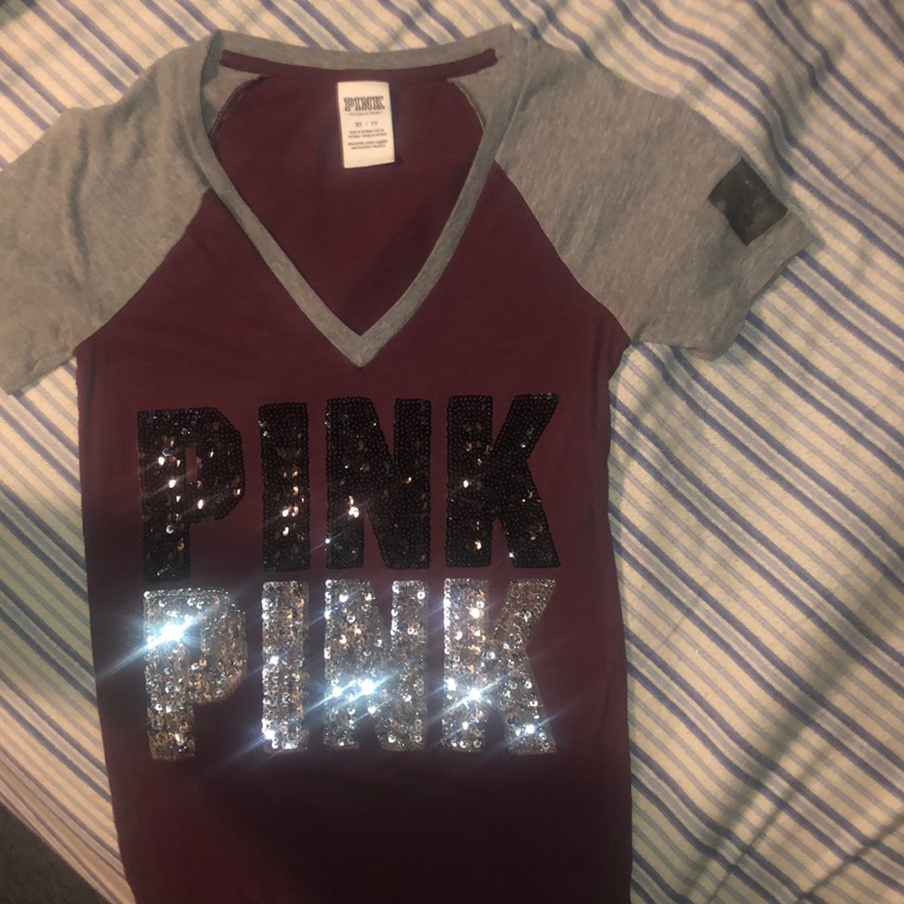 Victoria secrets PINK v neck